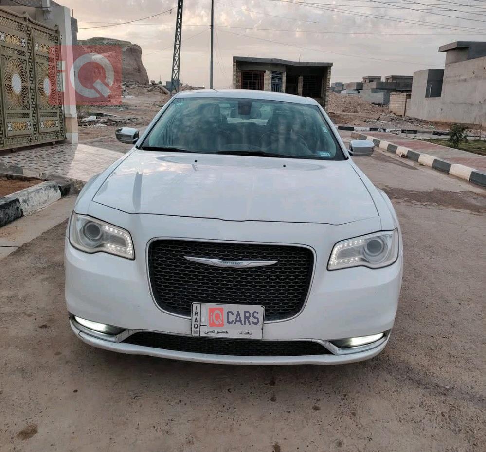 كرايسلر 300